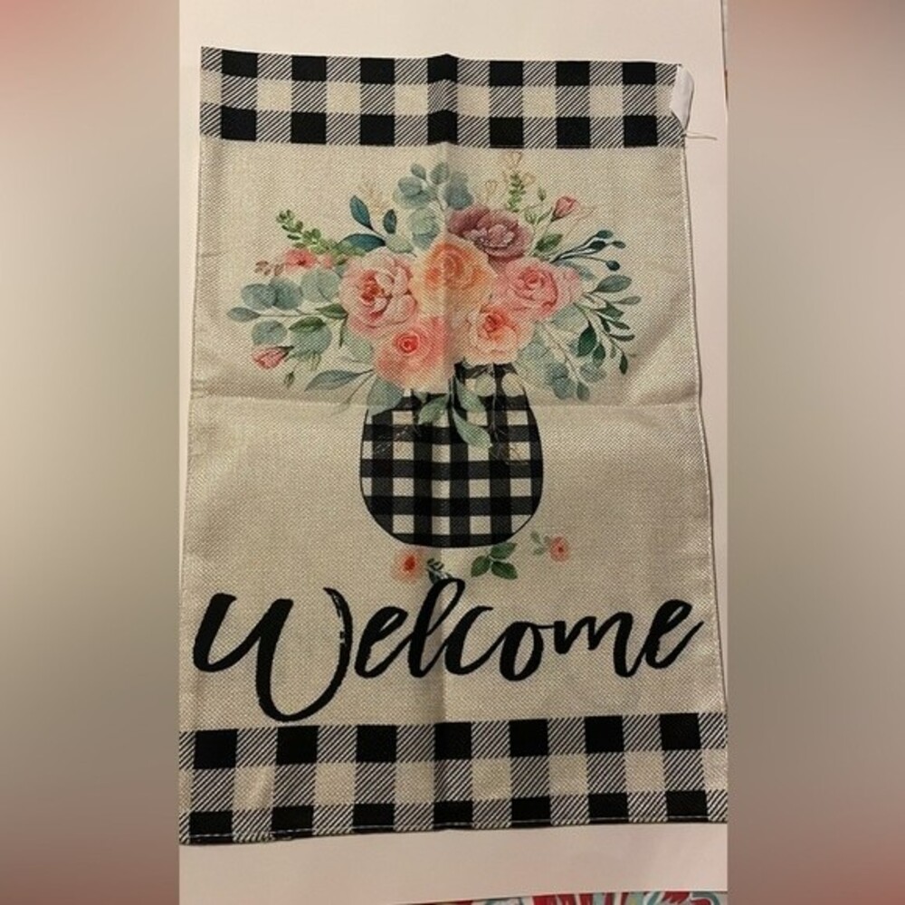Garden flag 12 x 18 double sided new in packaging 
Heavy canvas